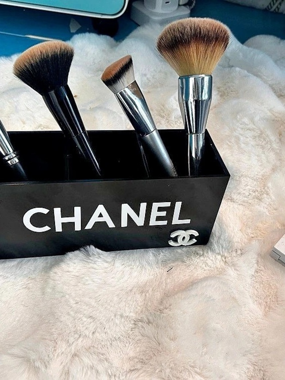 Makeup Brush Holder with Black & white letters